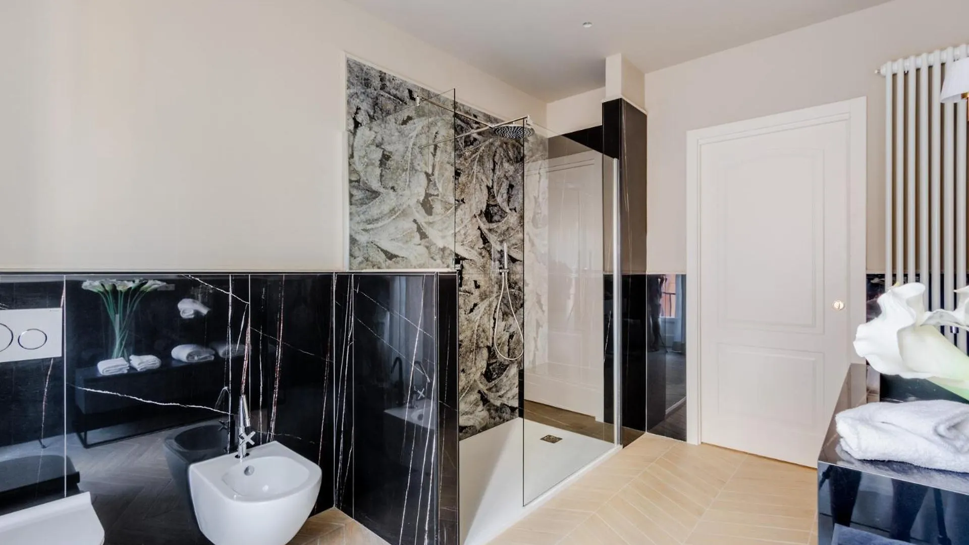 Pinoli Modern Apartment With Elevator And Balcony Lucca